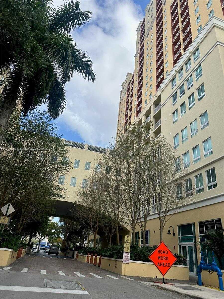 Small Image of 7350 SOUTH WEST 89TH ST #2011S, Miami Number 3
