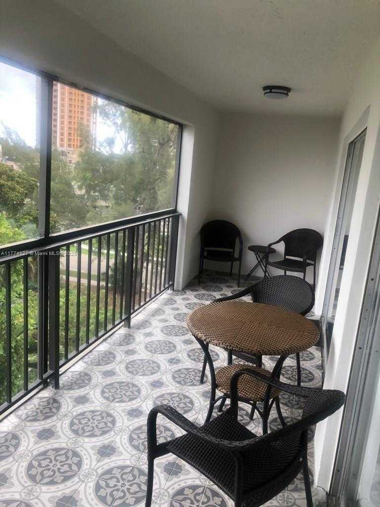 Small Image of 201 178TH DR #537, Sunny Isles Beach Number 5