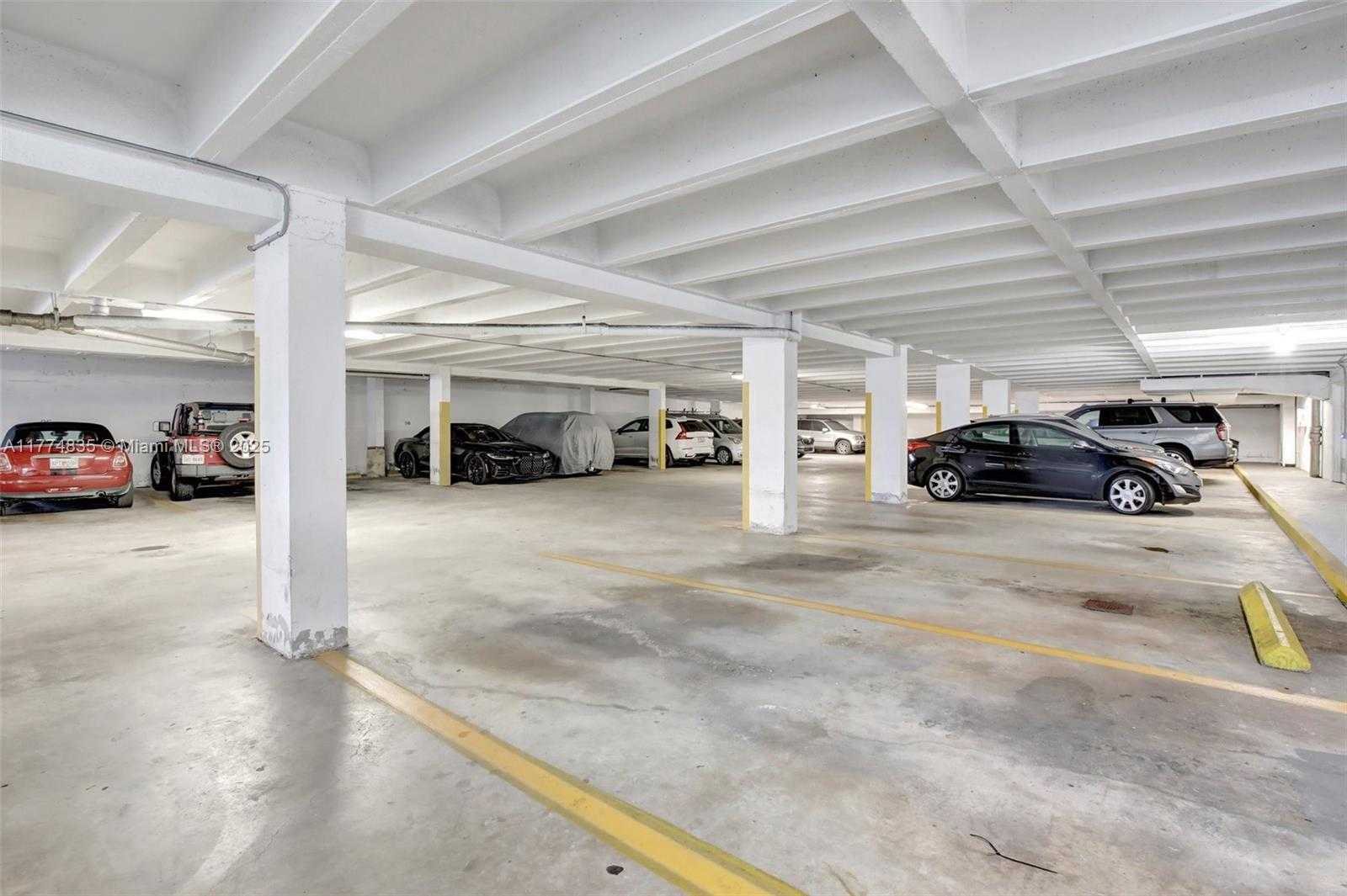 Small Image of 3111 NORTH OCEAN DR #308, Hollywood Number 23