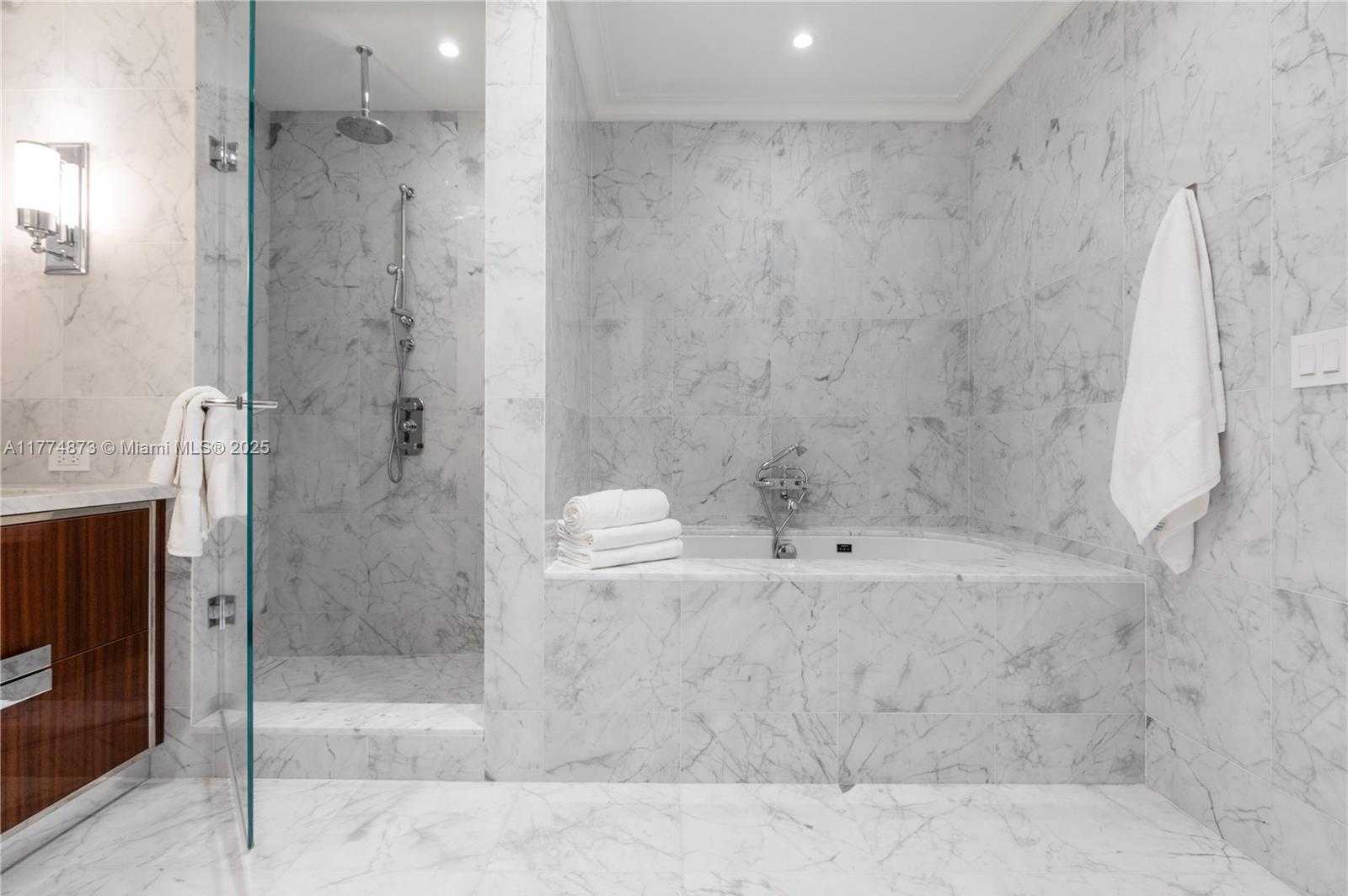 Small Image of 15701 COLLINS AVE #1004, Sunny Isles Beach Number 39