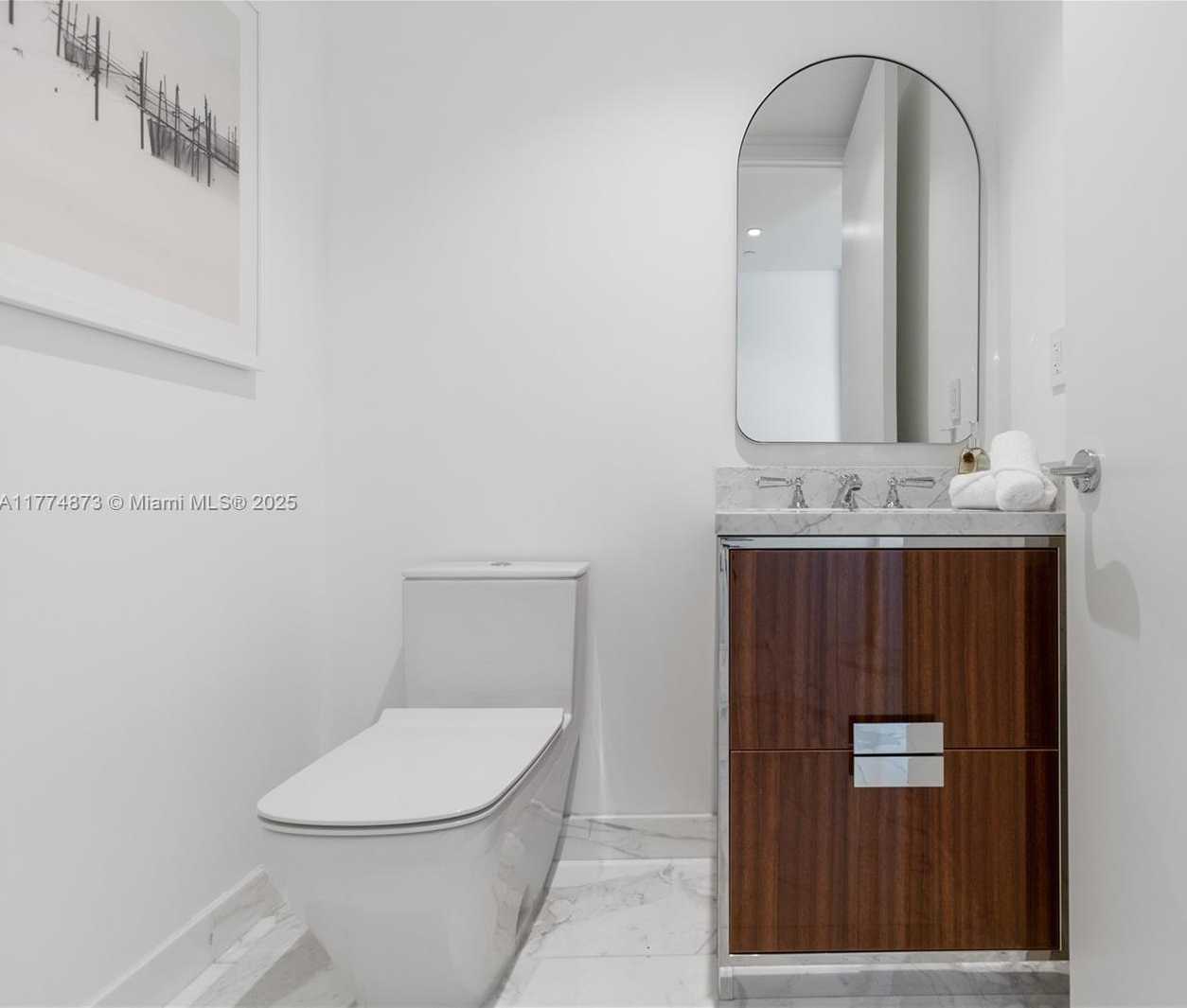 Small Image of 15701 COLLINS AVE #1004, Sunny Isles Beach Number 44