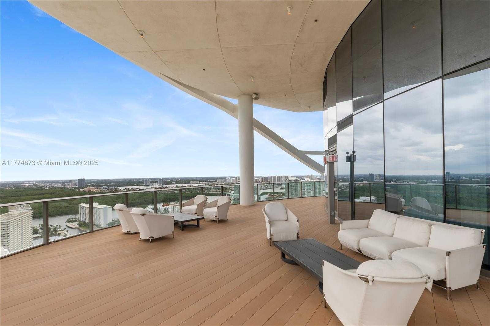 Small Image of 15701 COLLINS AVE #1004, Sunny Isles Beach Number 49