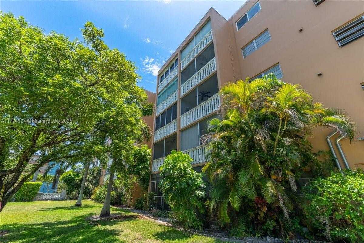 Small Image of 219 NORTH EAST 14TH AVE #406, Hallandale Beach Number 17