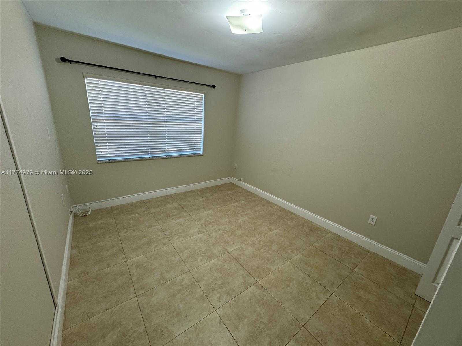 Small Image of 10501 SOUTH WEST 108TH AVE #114, Miami Number 15