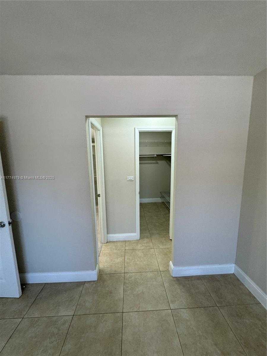 Small Image of 10501 SOUTH WEST 108TH AVE #114, Miami Number 24
