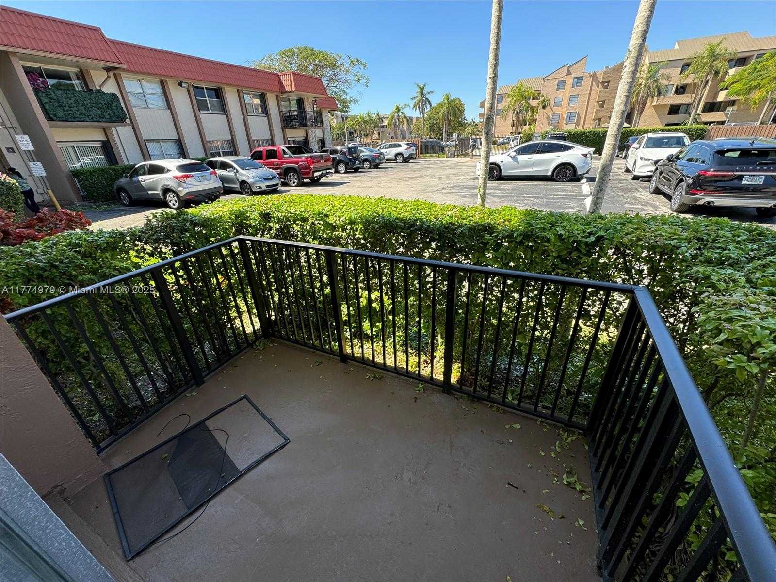 Small Image of 10501 SOUTH WEST 108TH AVE #114, Miami Number 30