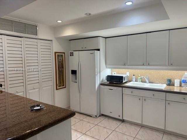 Small Image of 8855 EAST COLLINS AVE #5B, Surfside Number 11