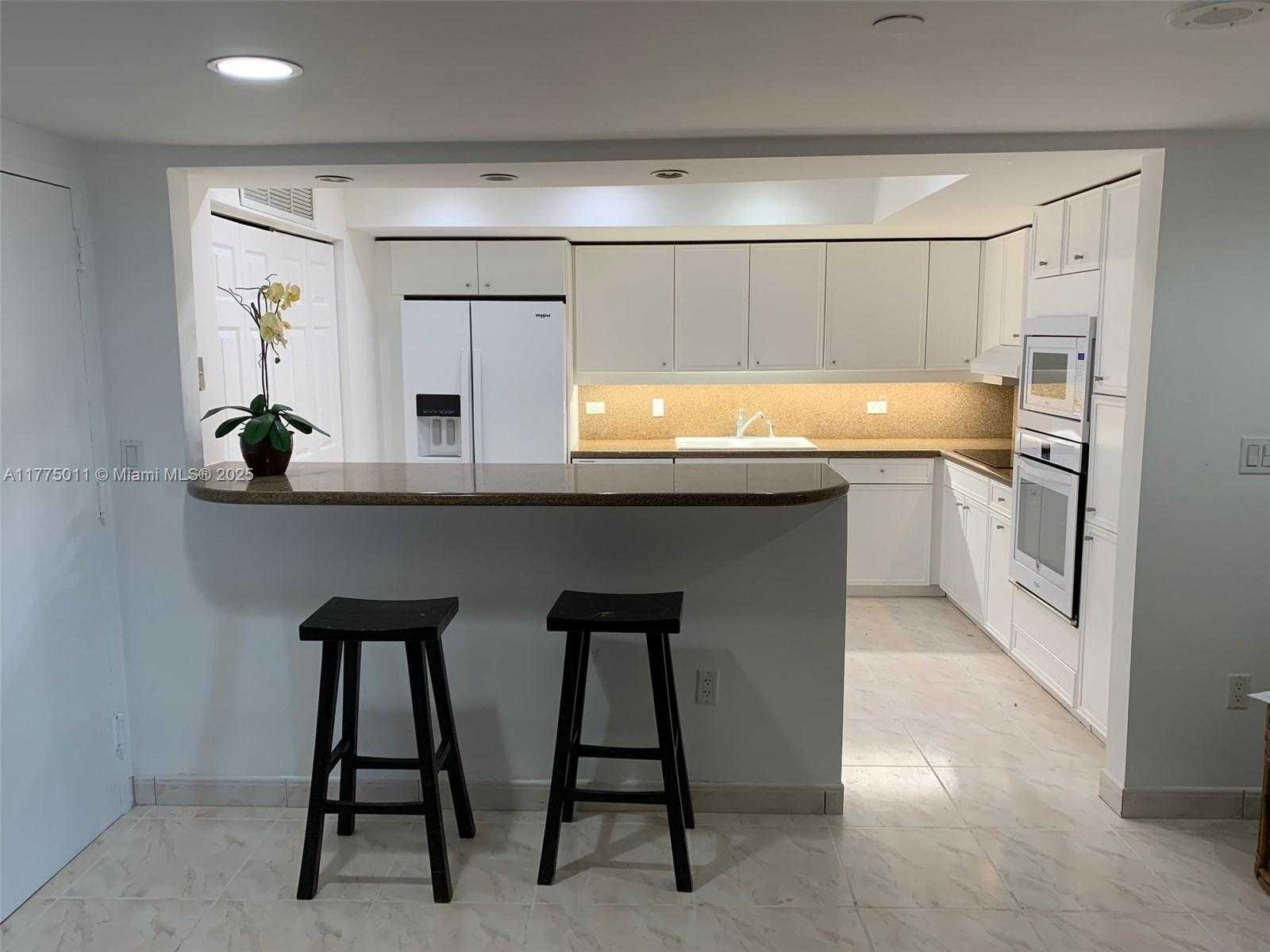 Small Image of 8855 EAST COLLINS AVE #5B, Surfside Number 3