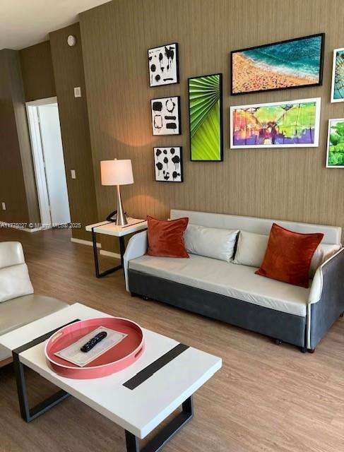 Small Image of 4111 SOUTH OCEAN DR #LPH6, Hollywood Number 2