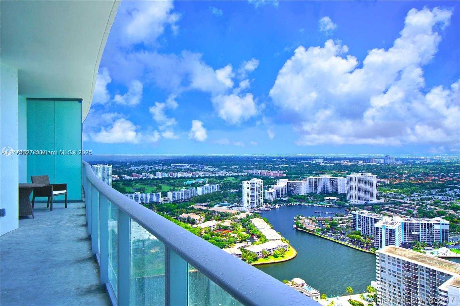Small Image of 4111 SOUTH OCEAN DR #LPH6, Hollywood Number 9