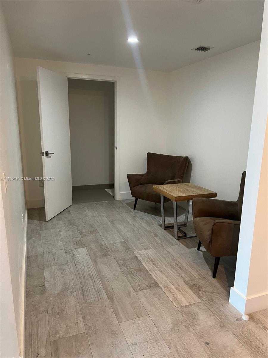 Small Image of 1080 BRICKELL AVE #2602, Miami Number 5