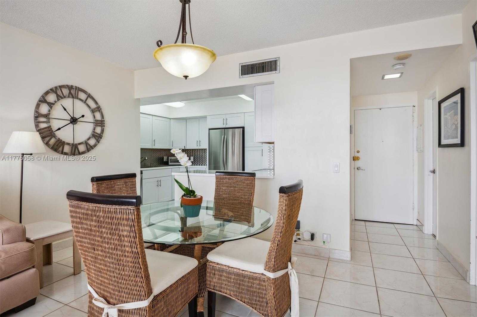 Small Image of 3505 SOUTH OCEAN DR #604, Hollywood Number 9