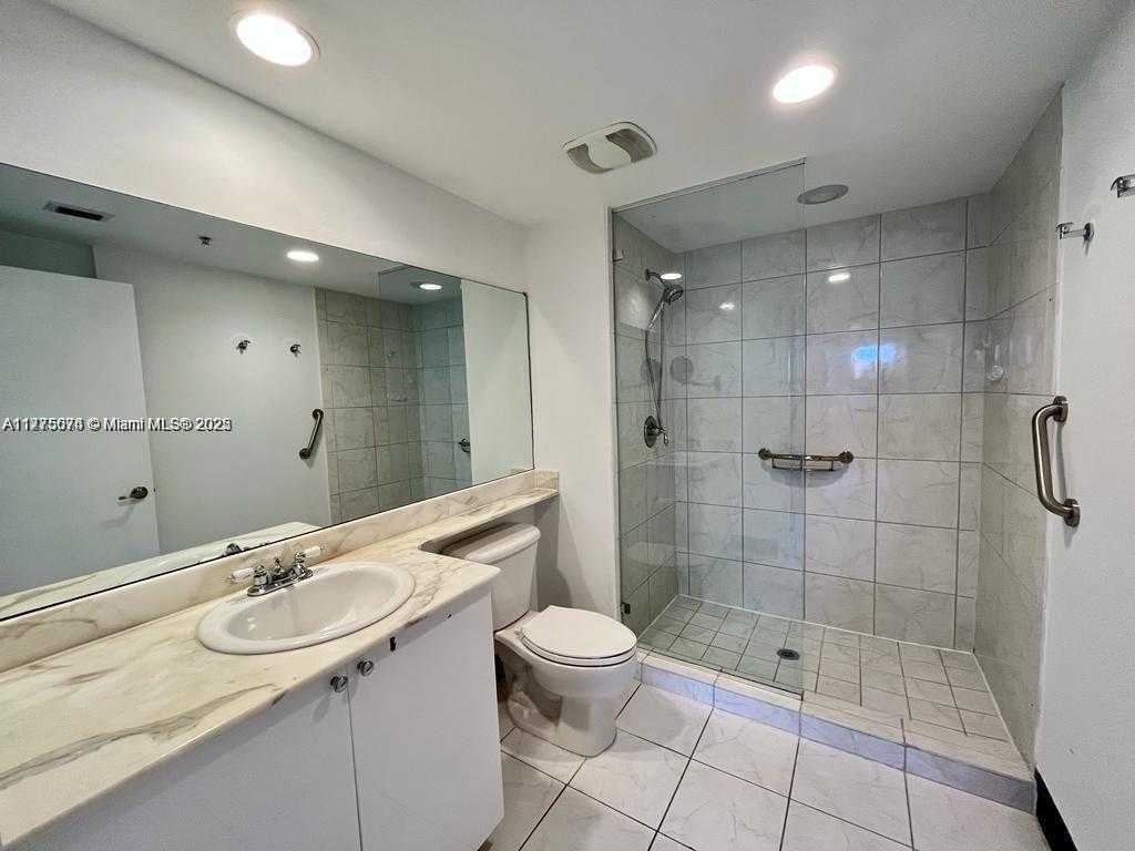 Small Image of 2775 NORTH EAST 187TH ST #326, Aventura Number 12