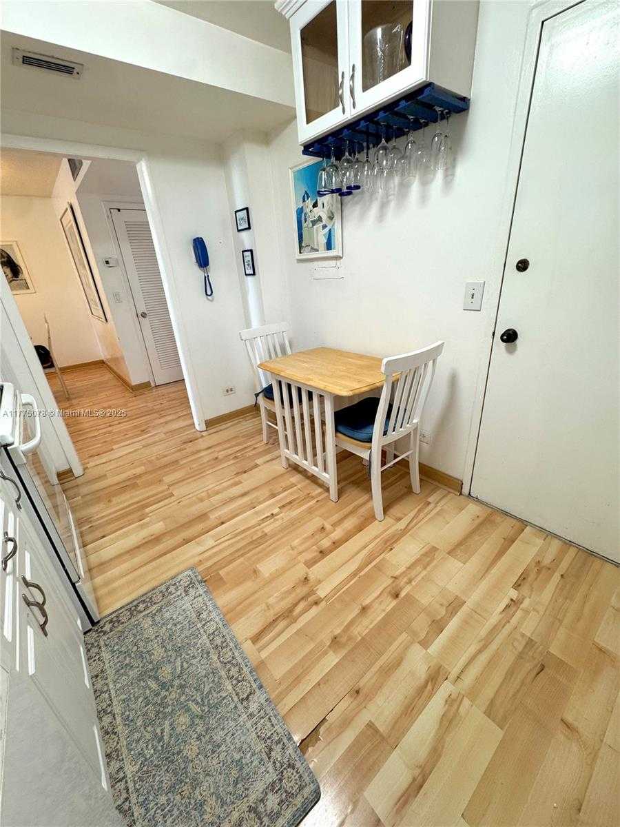Small Image of 1001 91ST ST #710, Bay Harbor Islands Number 15