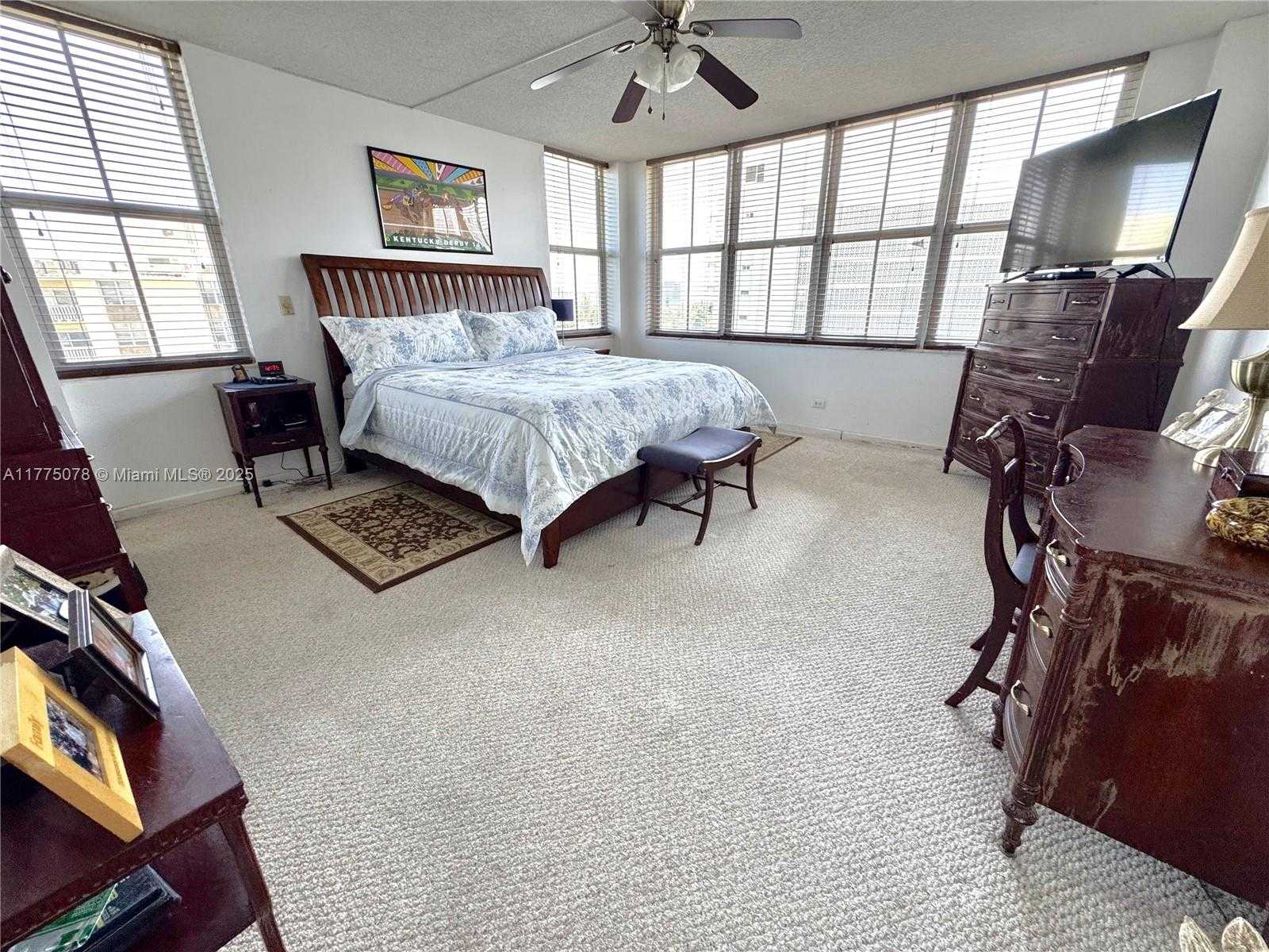 Small Image of 1001 91ST ST #710, Bay Harbor Islands Number 18