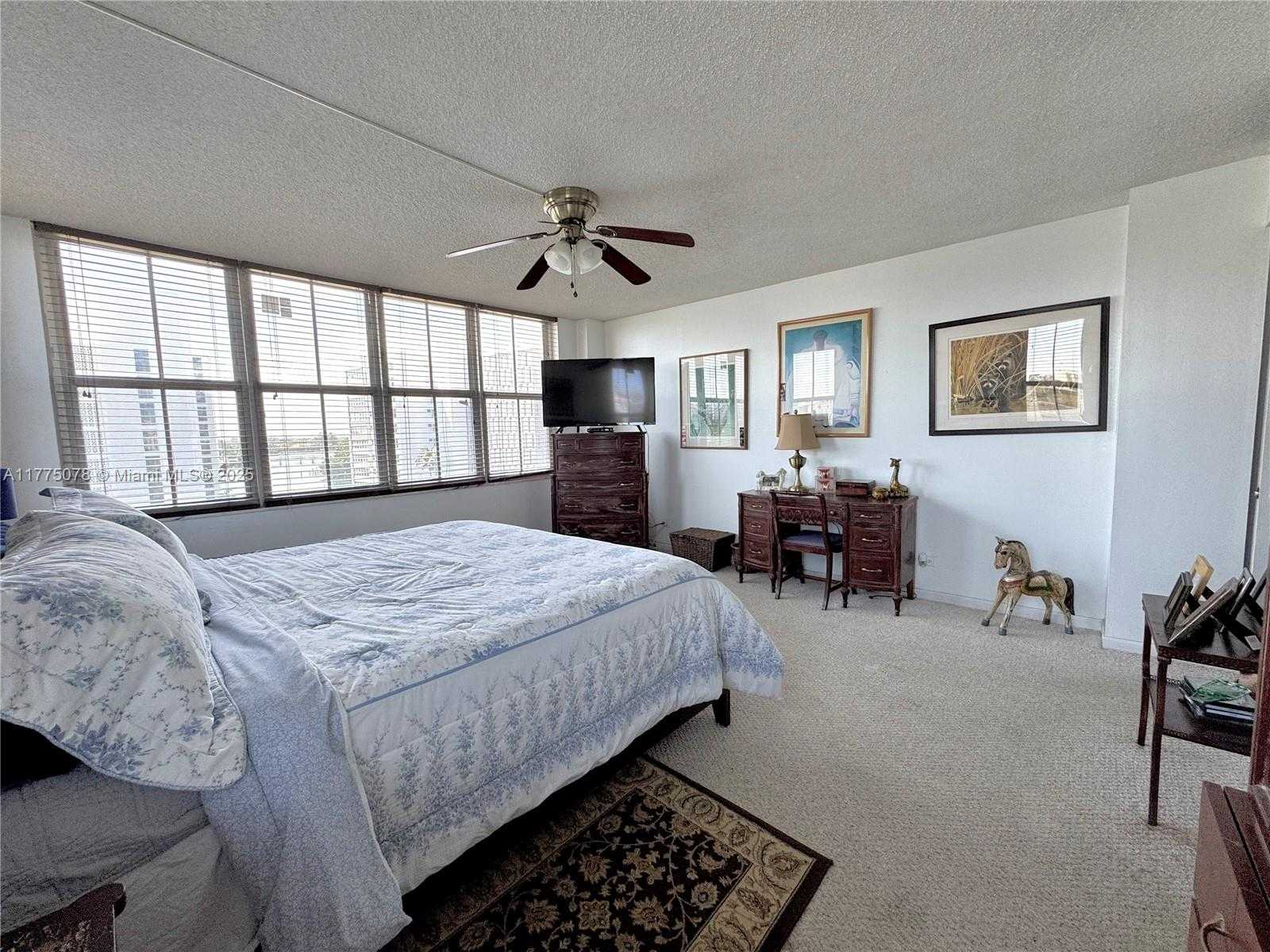 Small Image of 1001 91ST ST #710, Bay Harbor Islands Number 19