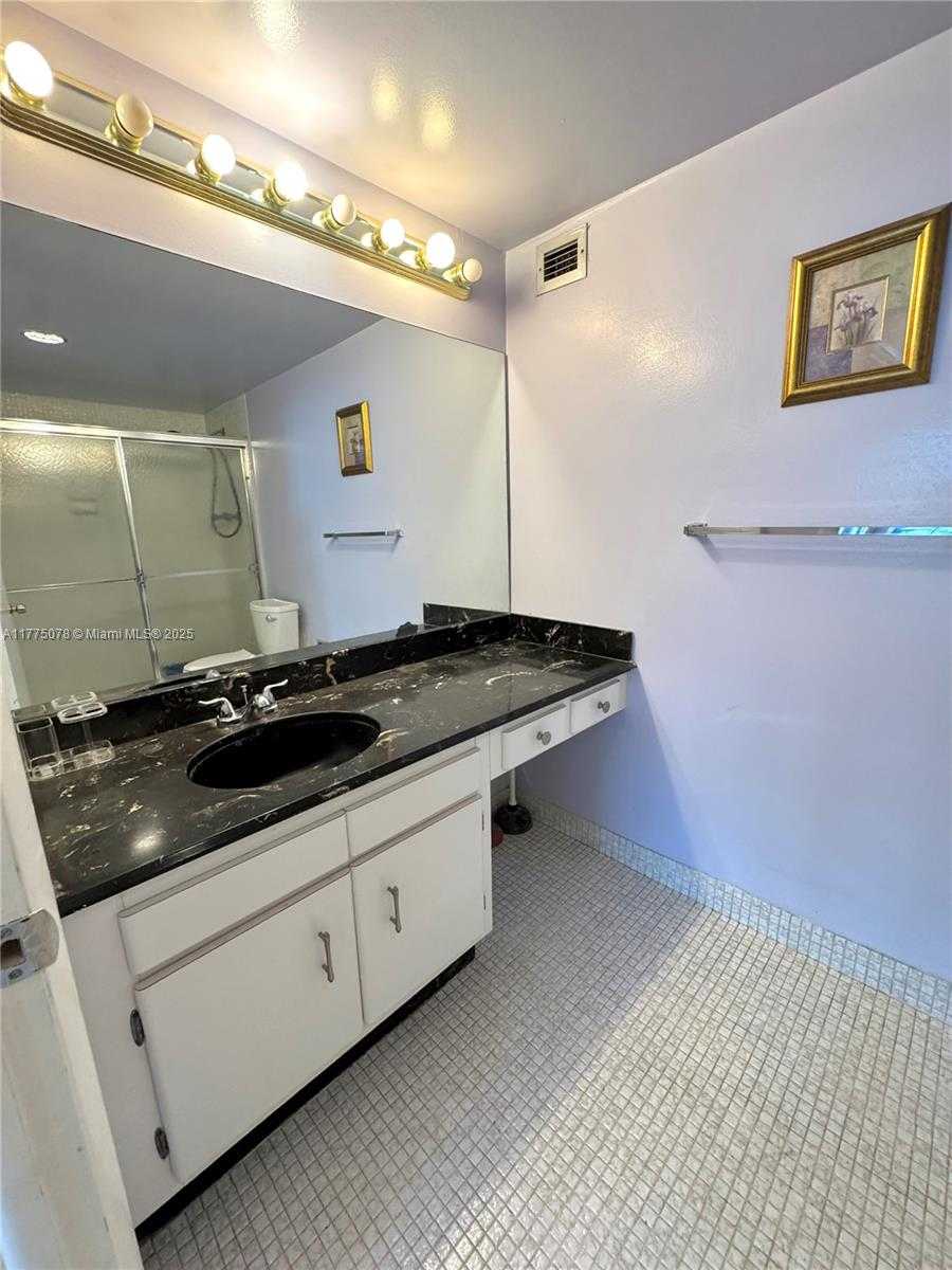 Small Image of 1001 91ST ST #710, Bay Harbor Islands Number 23