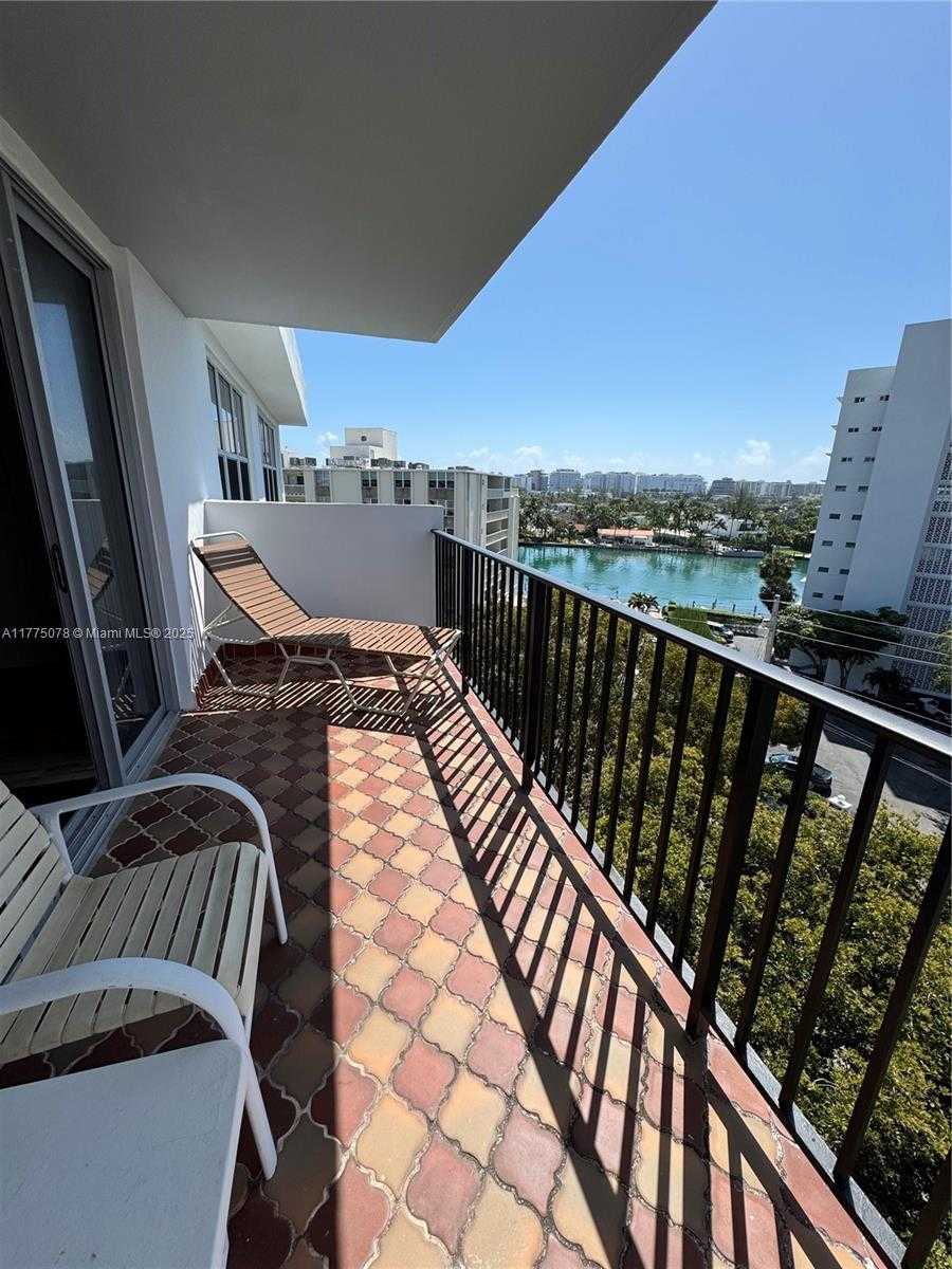 Small Image of 1001 91ST ST #710, Bay Harbor Islands Number 6