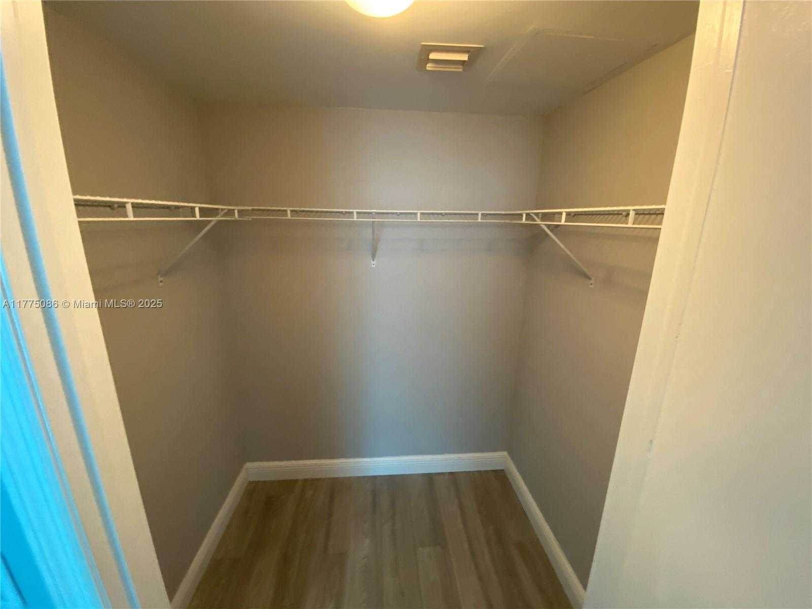 Small Image of 55 SOUTH EAST 6TH ST #2107, Miami Number 16