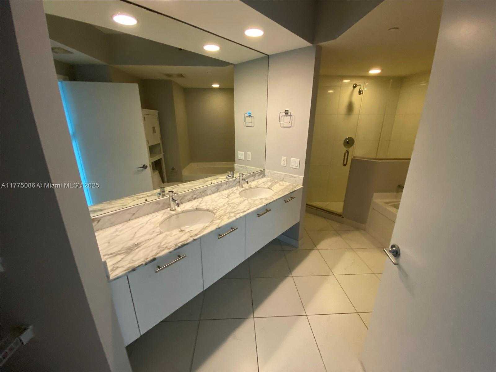 Small Image of 55 SOUTH EAST 6TH ST #2107, Miami Number 17