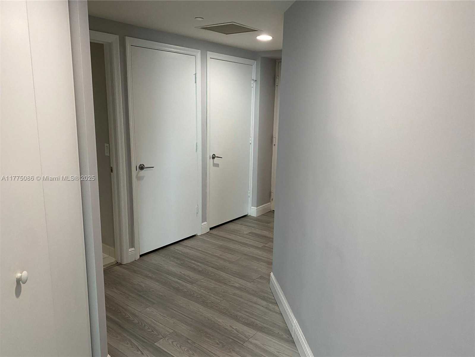 Small Image of 55 SOUTH EAST 6TH ST #2107, Miami Number 22