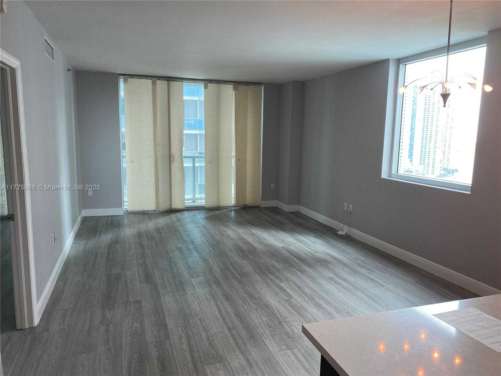 Small Image of 55 SOUTH EAST 6TH ST #2107, Miami Number 3