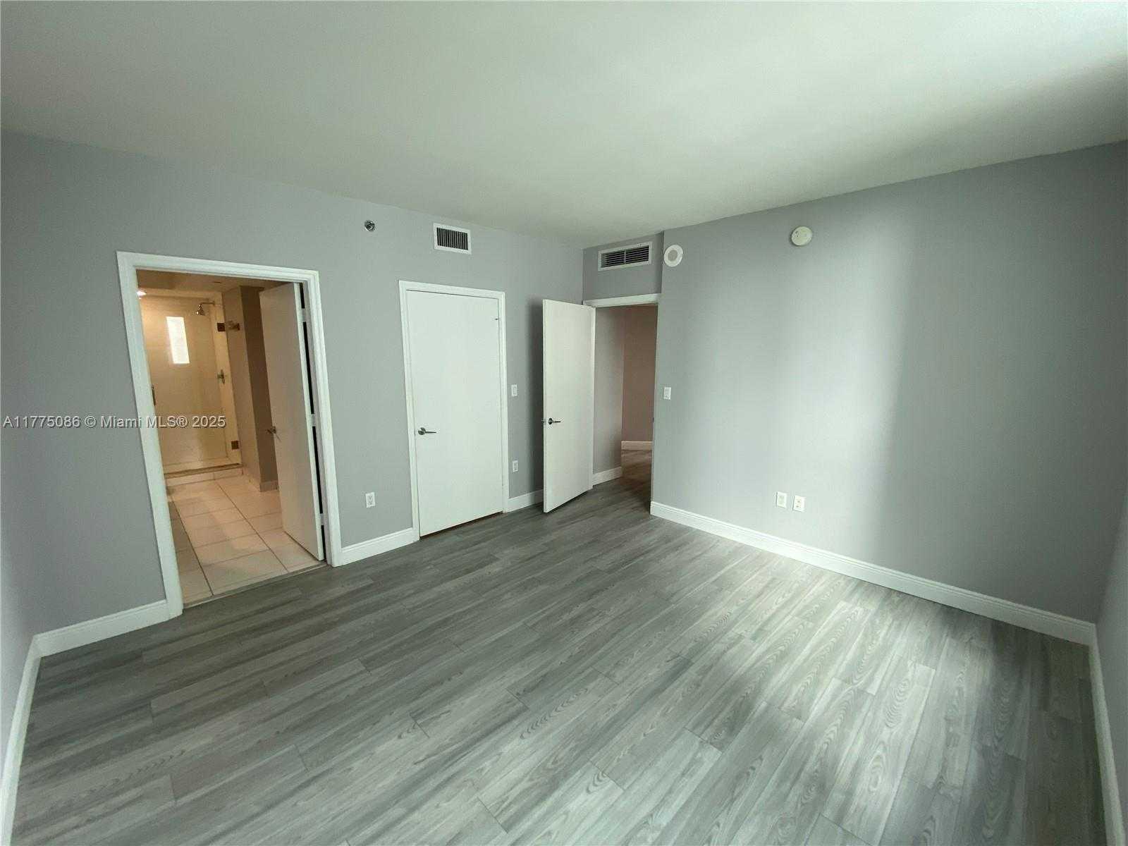 Small Image of 55 SOUTH EAST 6TH ST #2107, Miami Number 9