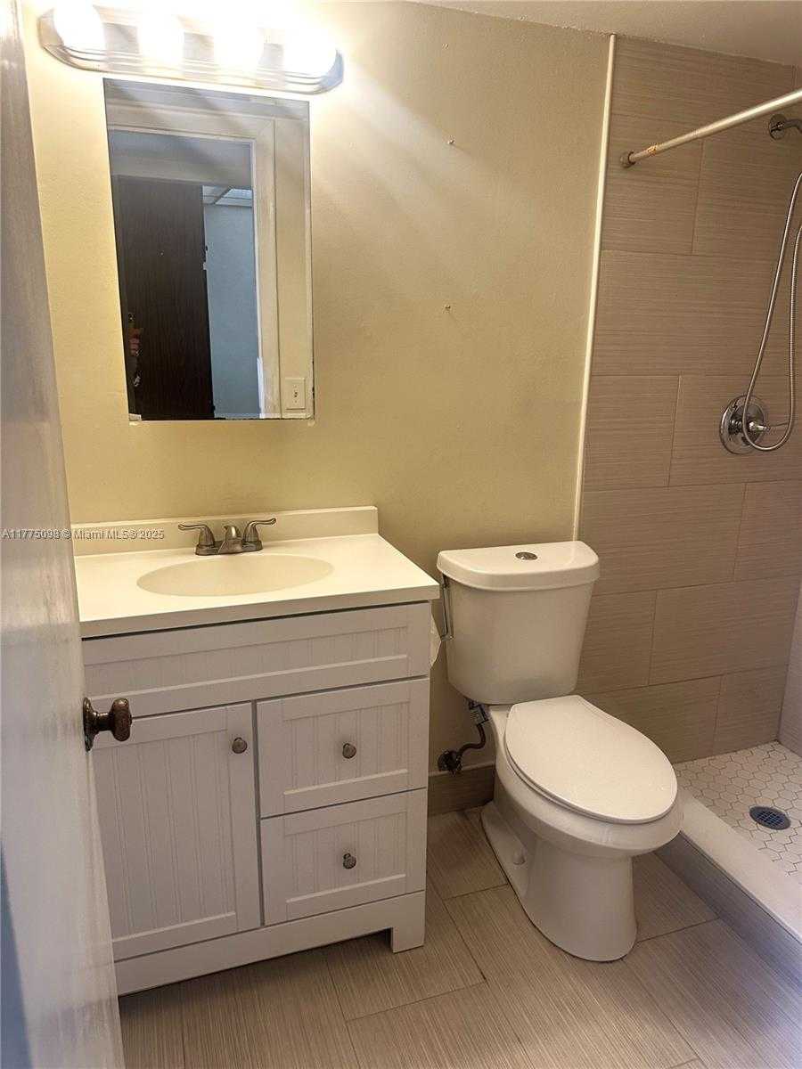 Small Image of 10764 NORTH KENDALL DR #I3, Miami Number 13