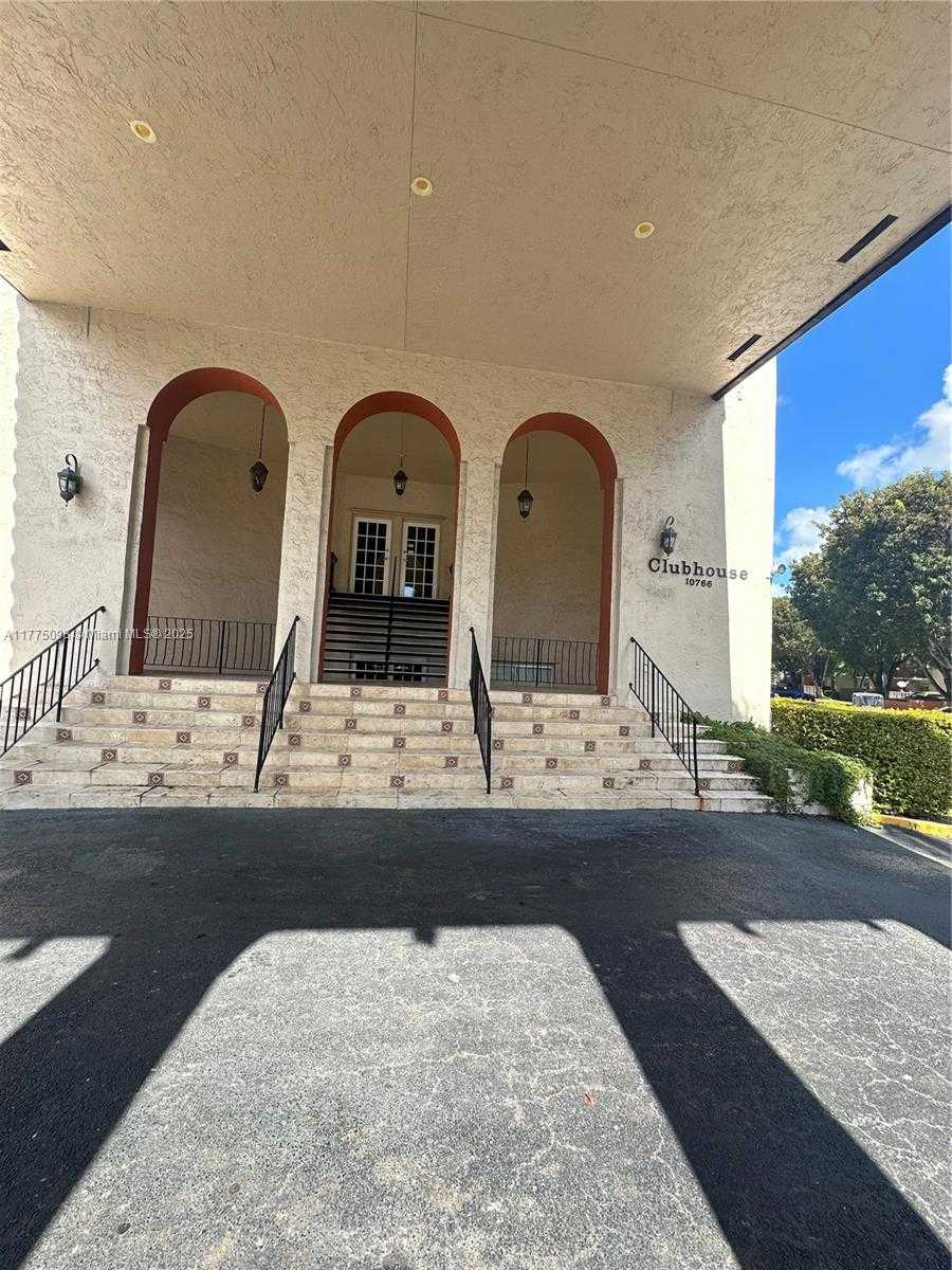 Small Image of 10764 NORTH KENDALL DR #I3, Miami Number 19