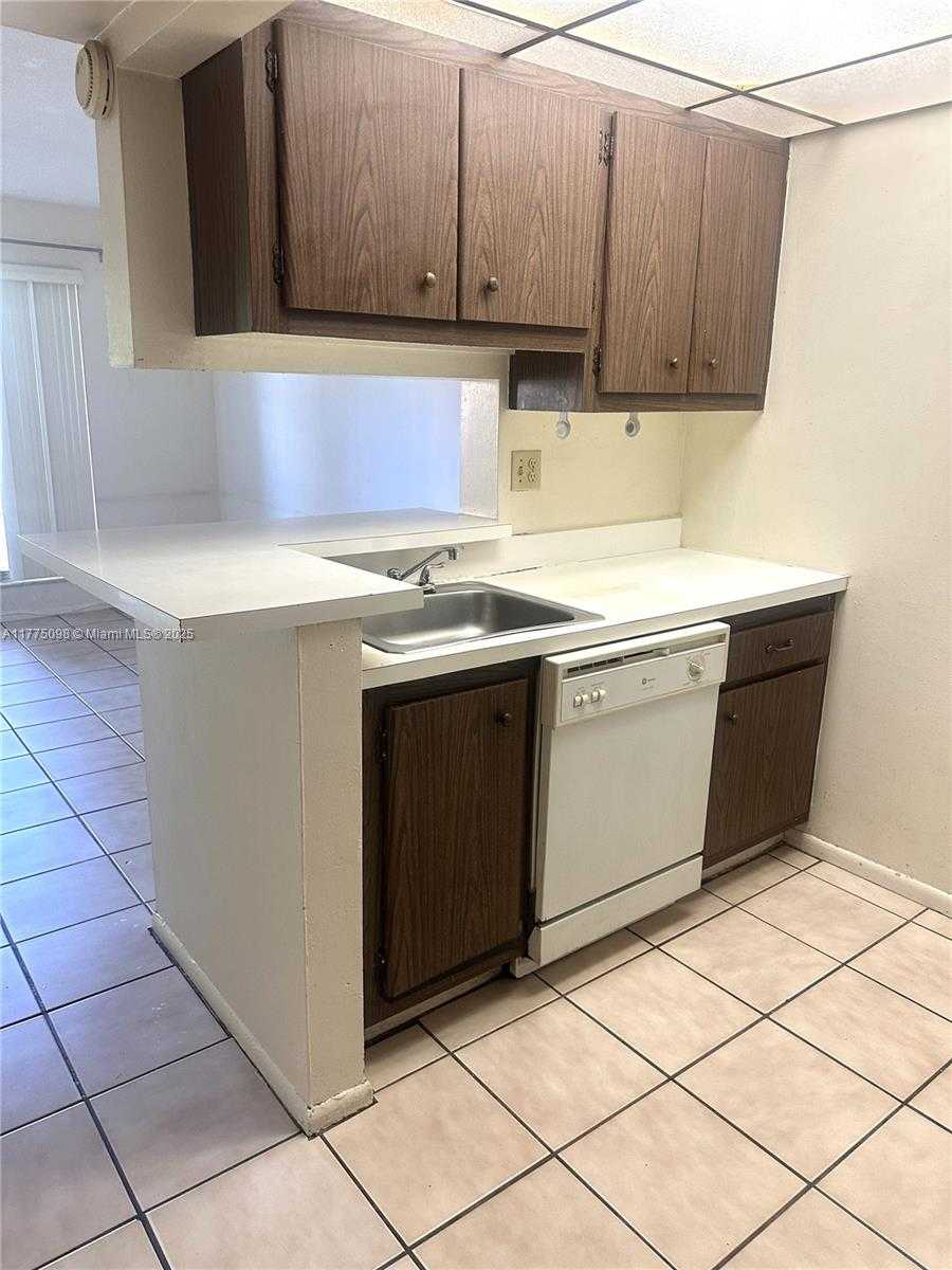 Small Image of 10764 NORTH KENDALL DR #I3, Miami Number 9
