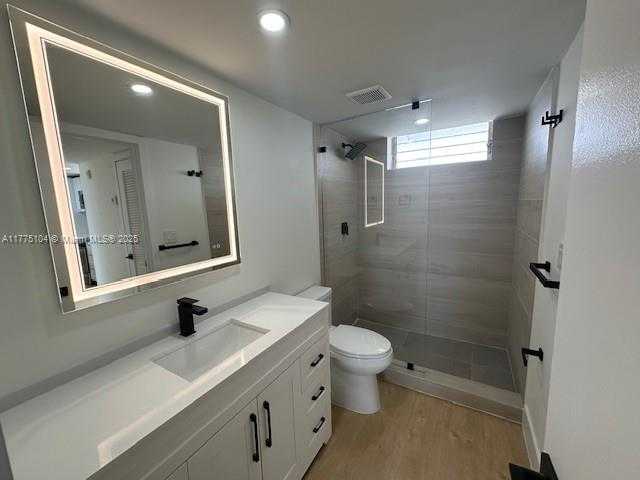 Small Image of 2930 POINT EAST DR #E610, Aventura Number 6