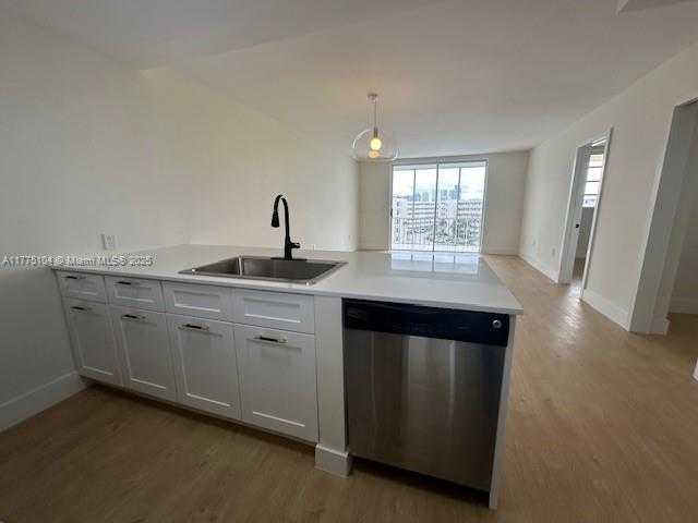 Small Image of 2930 POINT EAST DR #E610, Aventura Number 7