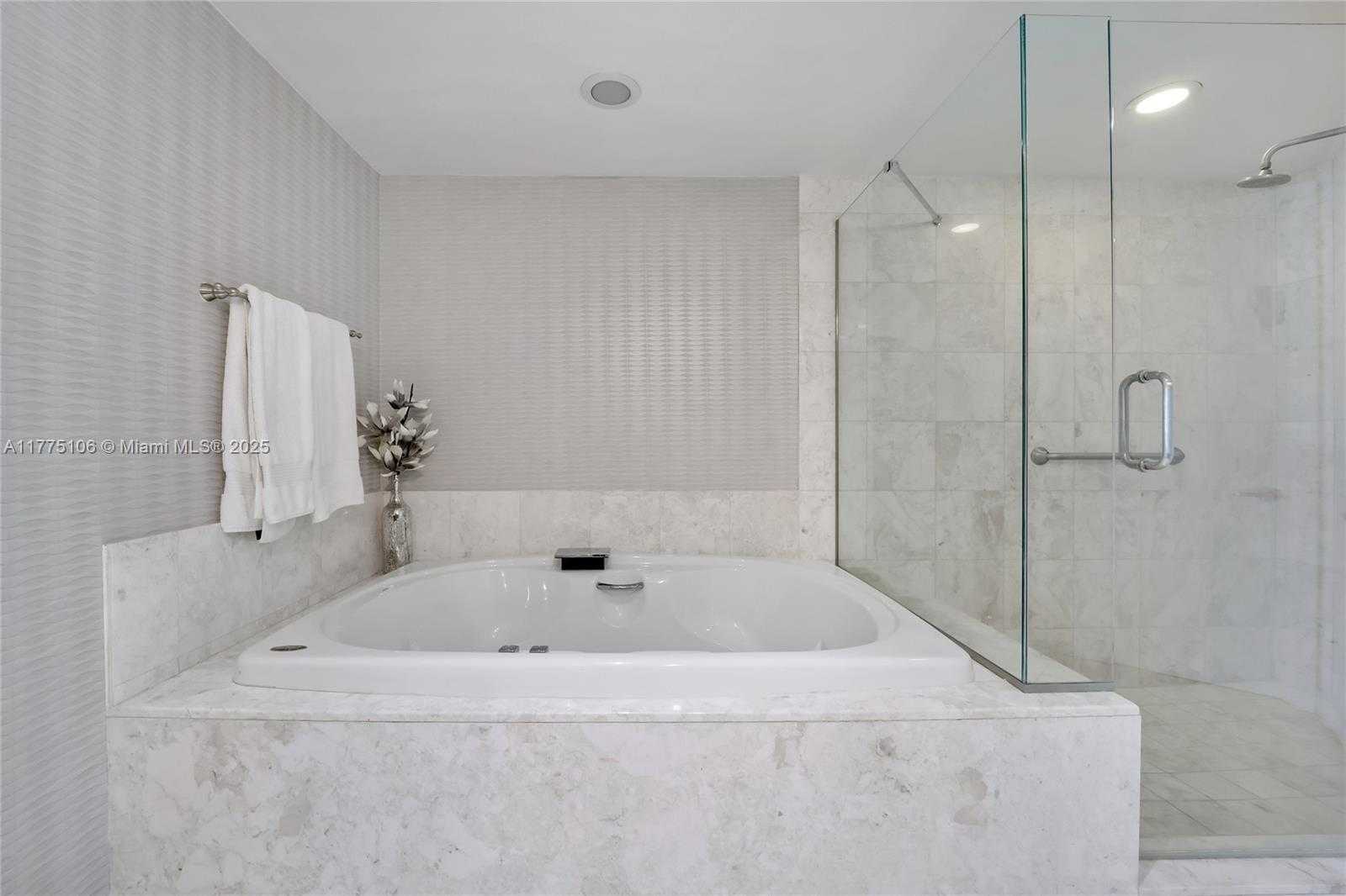 Small Image of 1331 BRICKELL BAY DR #2605, Miami Number 24