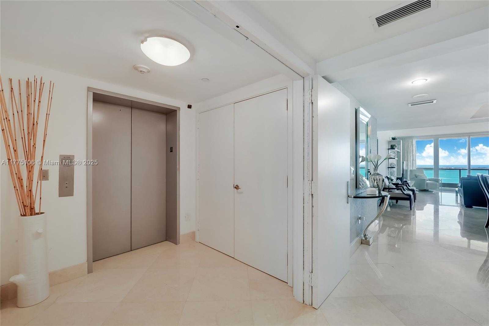 Small Image of 1331 BRICKELL BAY DR #2605, Miami Number 26