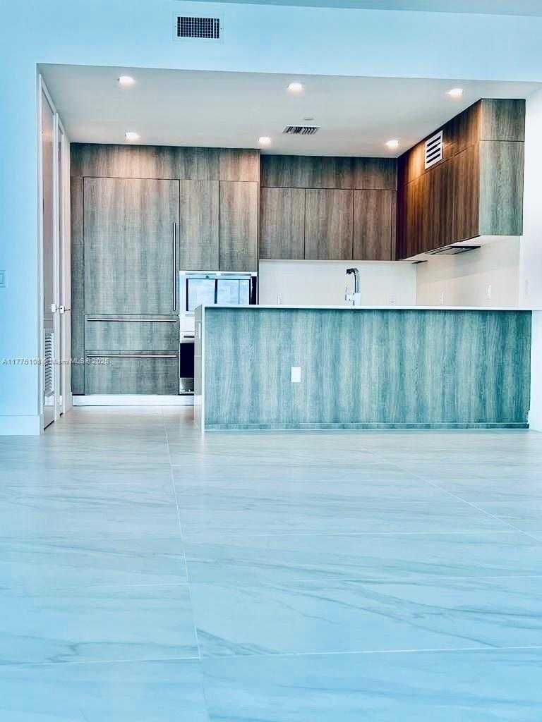 Small Image of 17550 COLLINS AVE #1104, Sunny Isles Beach Number 4