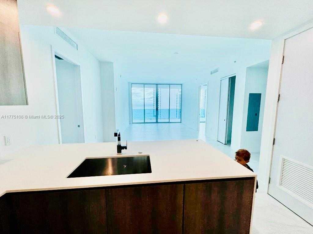 Small Image of 17550 COLLINS AVE #1104, Sunny Isles Beach Number 8