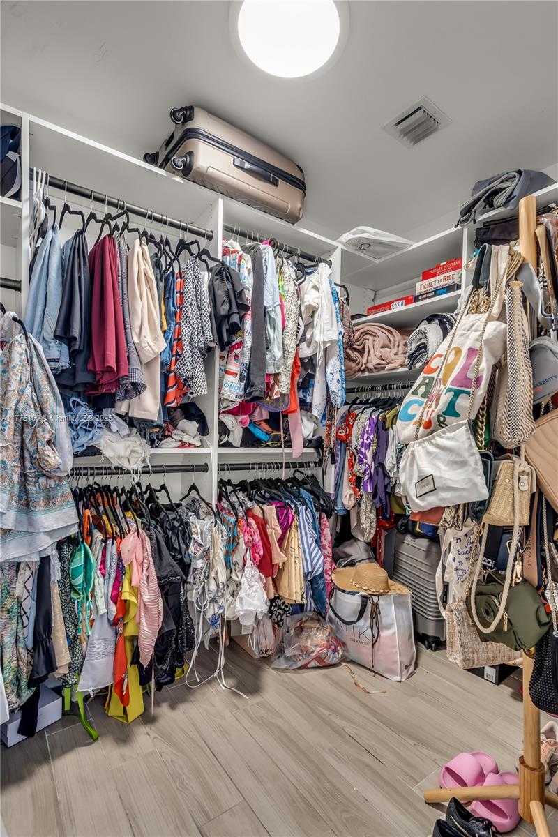 Small Image of 999 SOUTH WEST 1ST AVE #1516, Miami Number 18