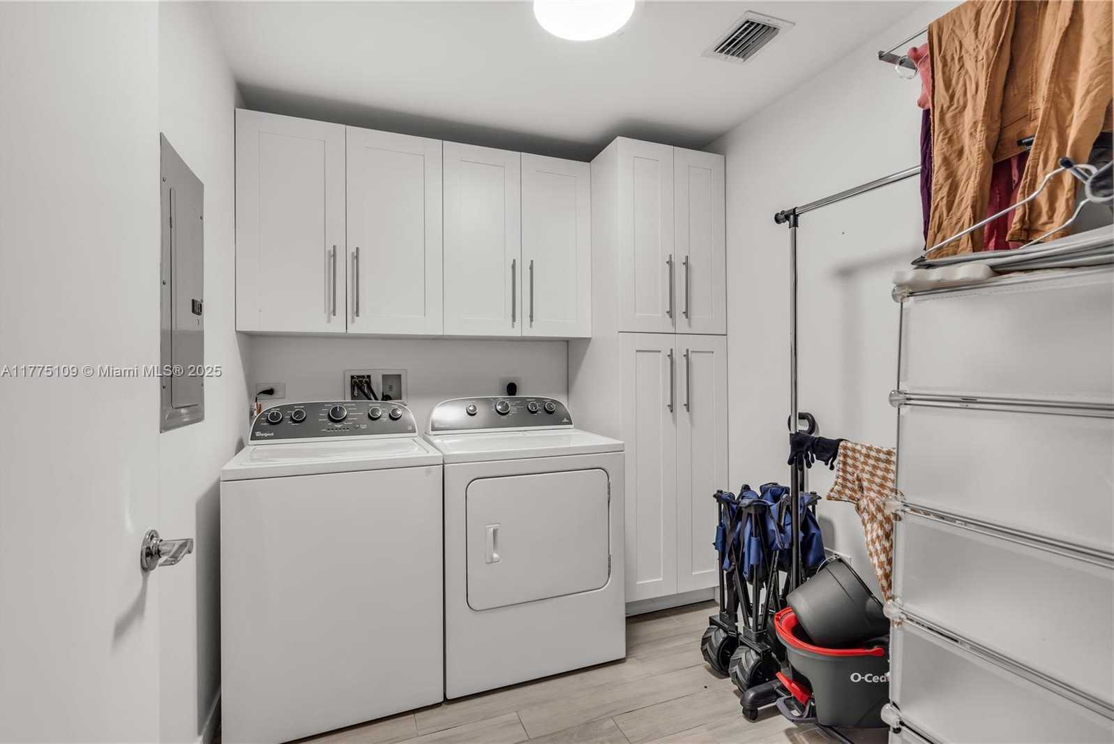 Small Image of 999 SOUTH WEST 1ST AVE #1516, Miami Number 20