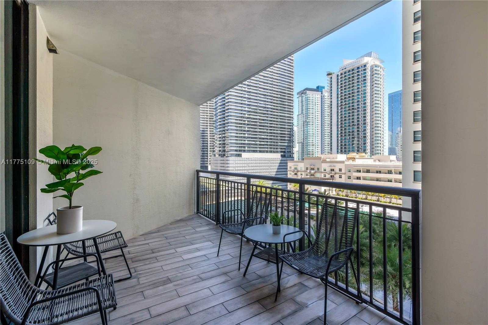 Small Image of 999 SOUTH WEST 1ST AVE #1516, Miami Number 21