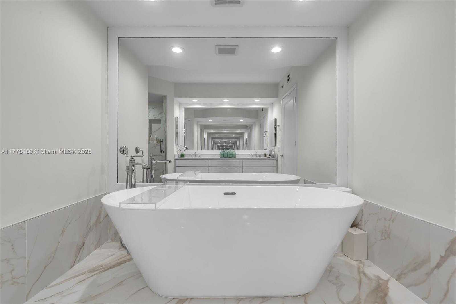 Small Image of 765 CRANDON BLVD #202, Key Biscayne Number 14