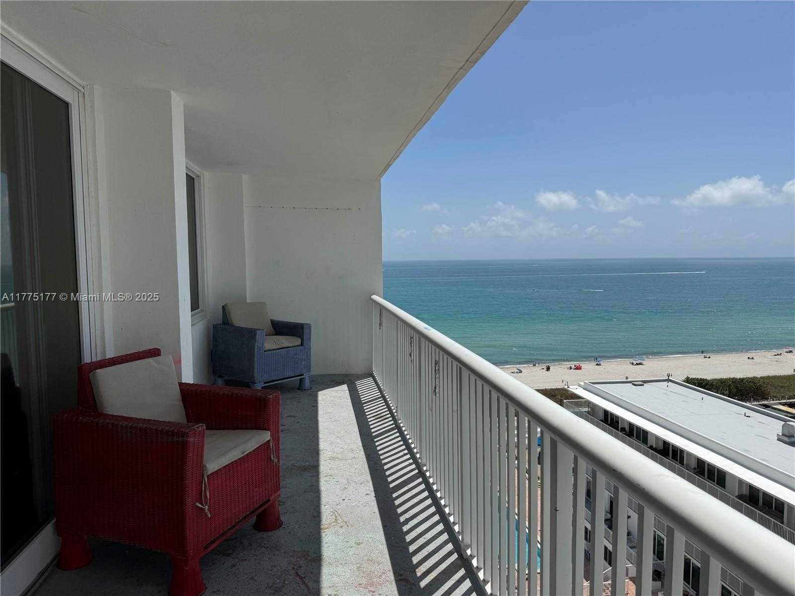 Small Image of 5401 COLLINS AVE #1016, Miami Beach Number 13