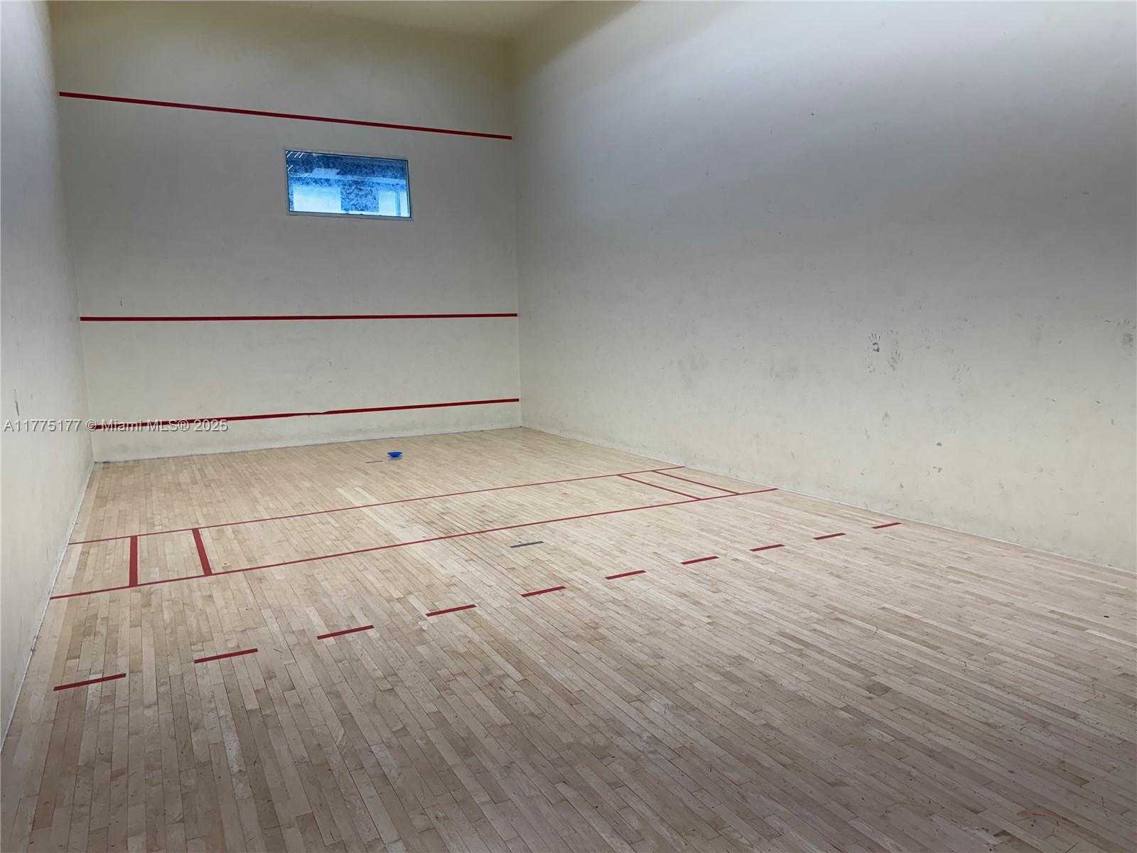 Small Image of 5401 COLLINS AVE #1016, Miami Beach Number 25
