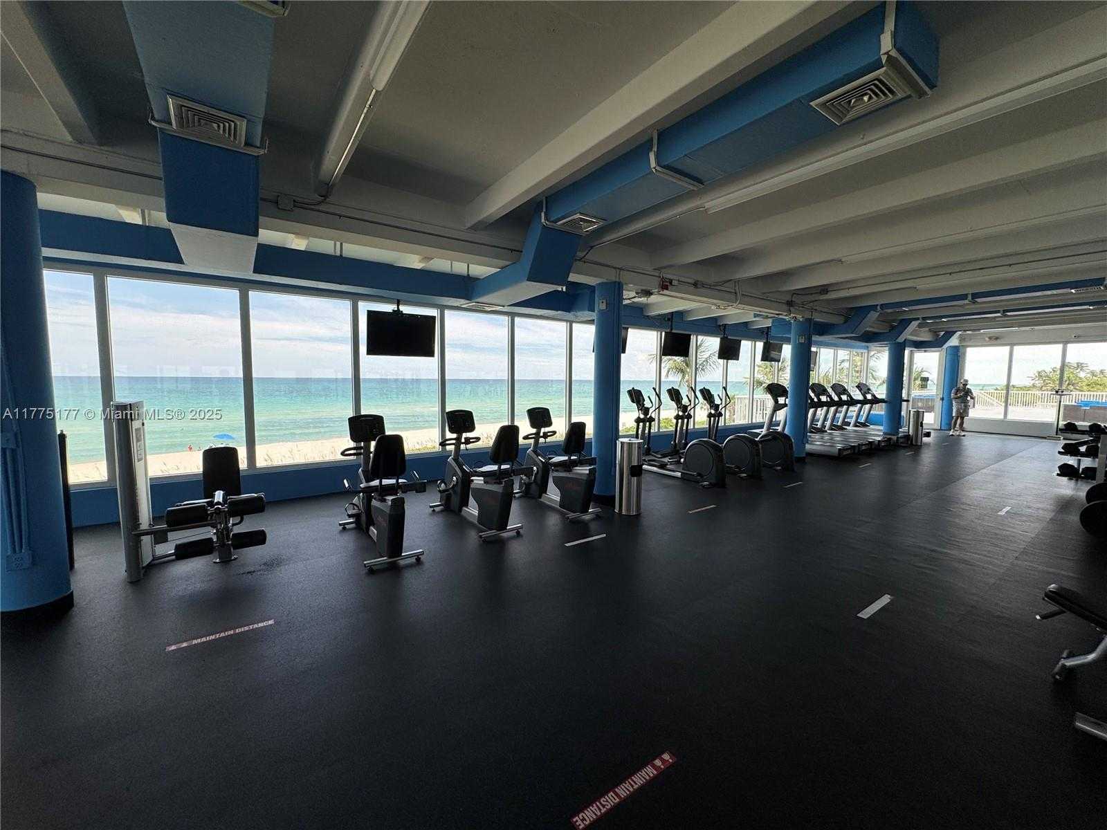 Small Image of 5401 COLLINS AVE #1016, Miami Beach Number 26