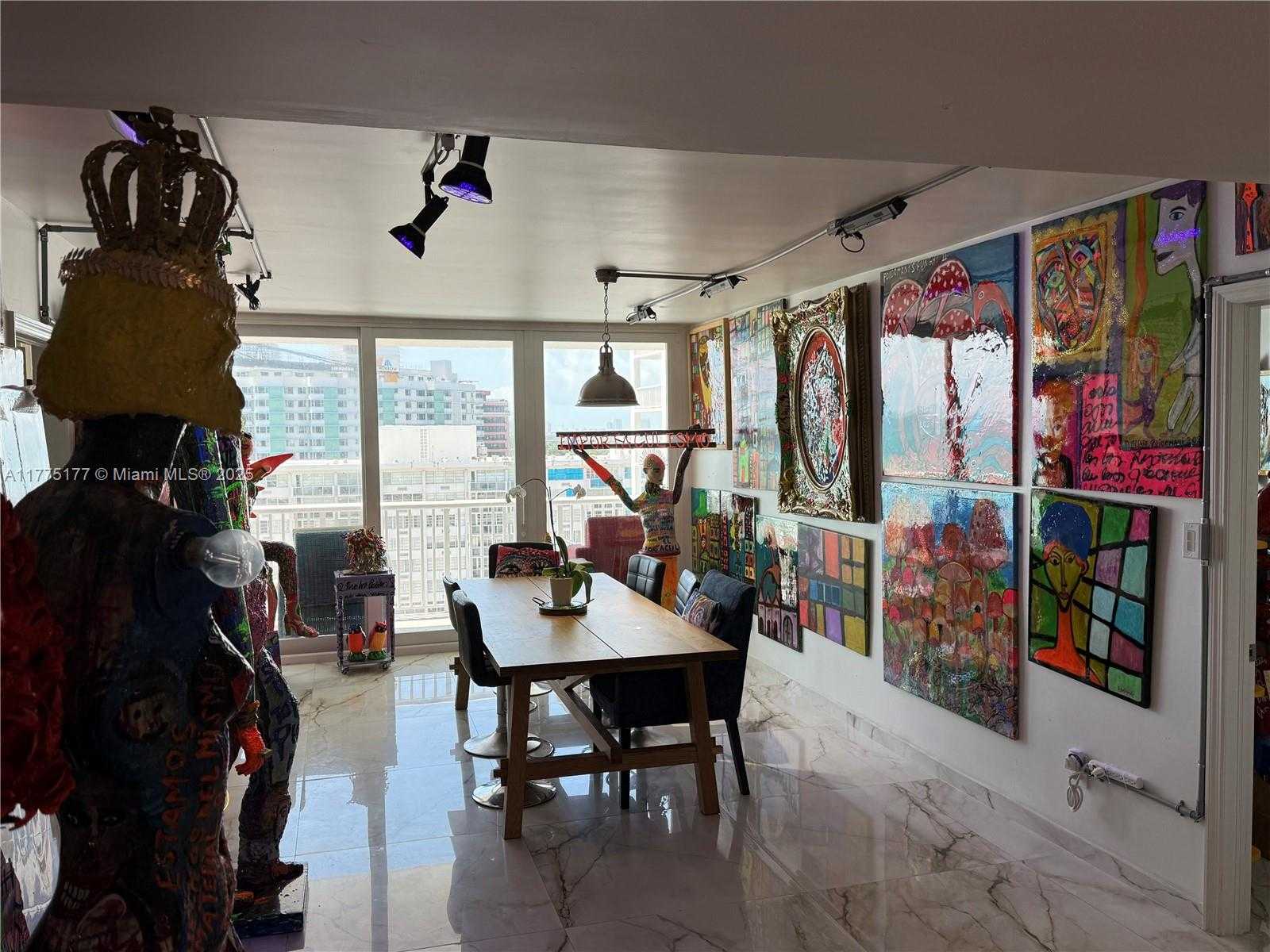 Small Image of 5401 COLLINS AVE #1016, Miami Beach Number 5