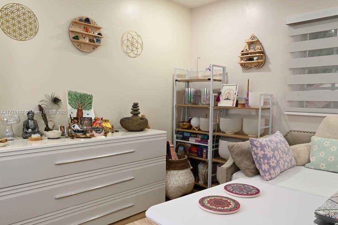 Small Image of 1430 COTTONWOOD CIR #1430, Weston Number 42