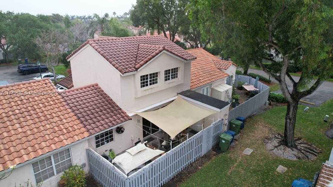 Small Image of 1430 COTTONWOOD CIR #1430, Weston Number 8