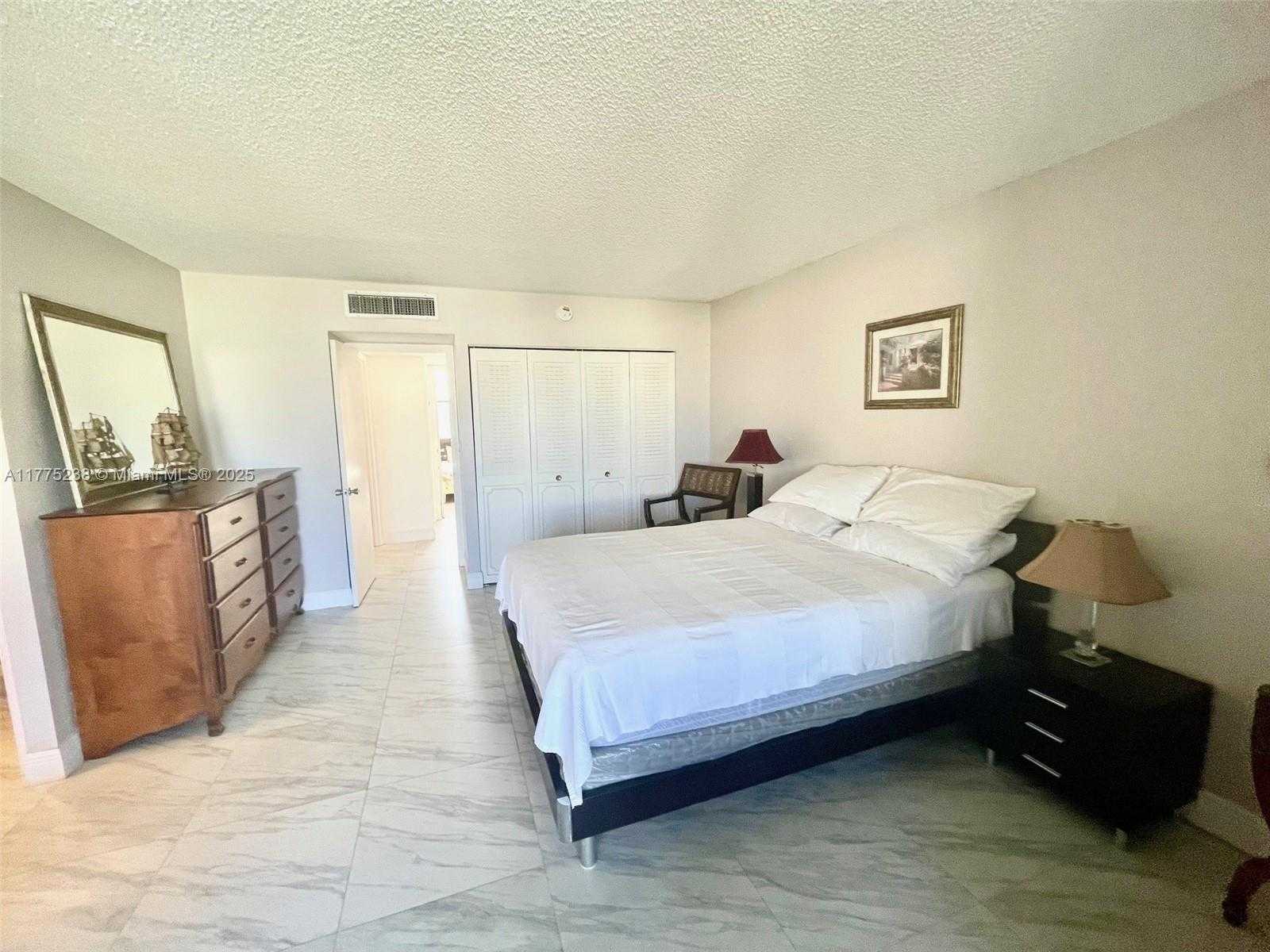 Small Image of 20401 NORTH EAST 30TH AVE #410-8, Aventura Number 16