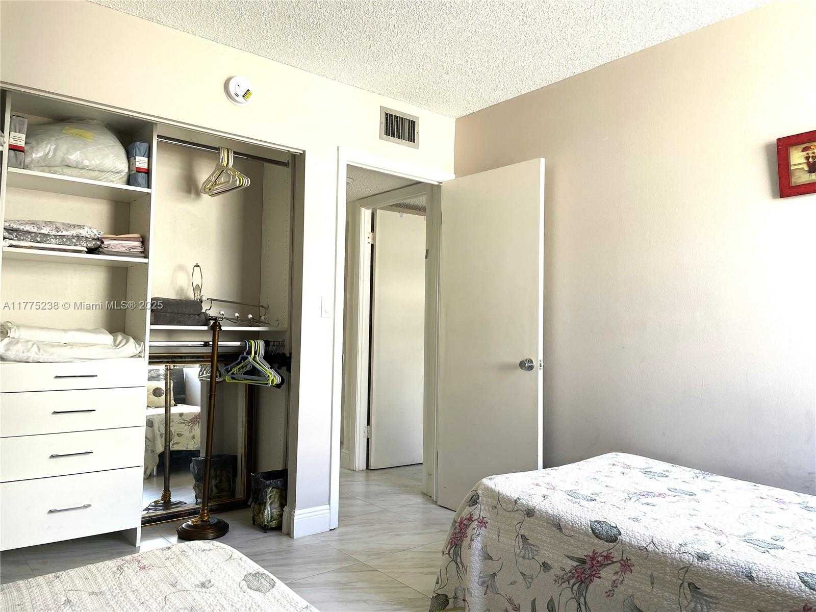 Small Image of 20401 NORTH EAST 30TH AVE #410-8, Aventura Number 21