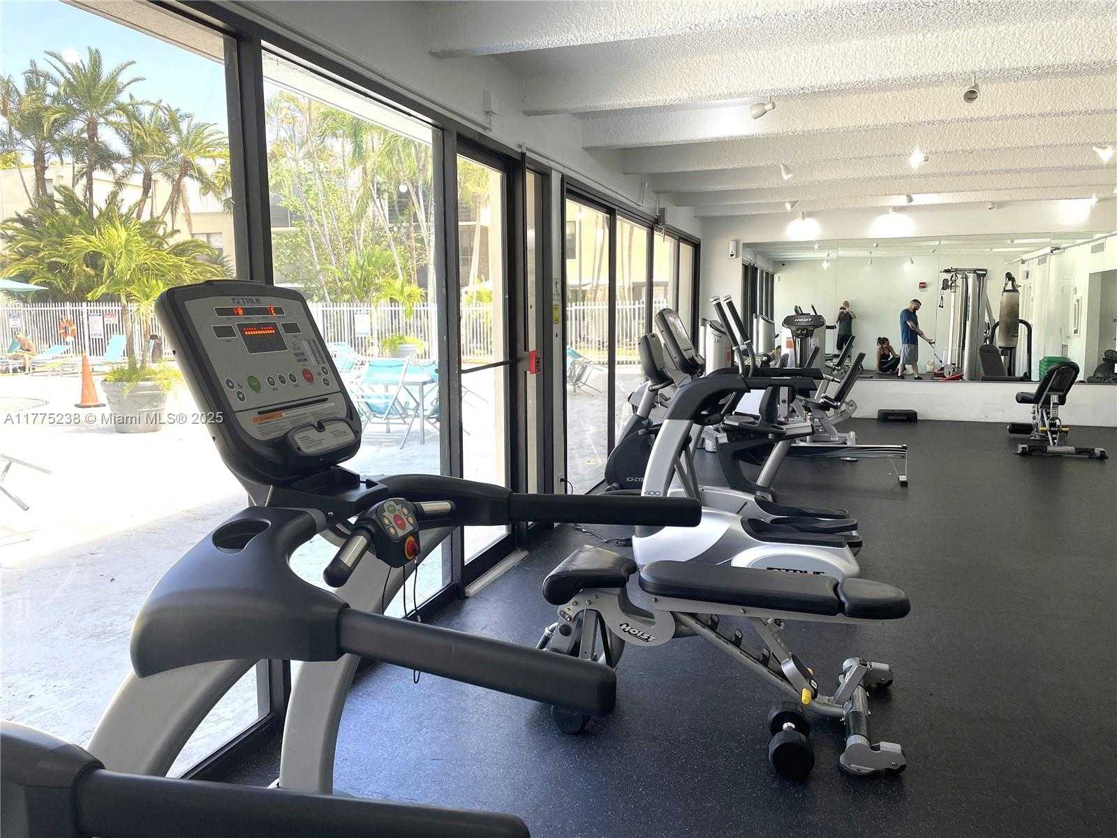 Small Image of 20401 NORTH EAST 30TH AVE #410-8, Aventura Number 25