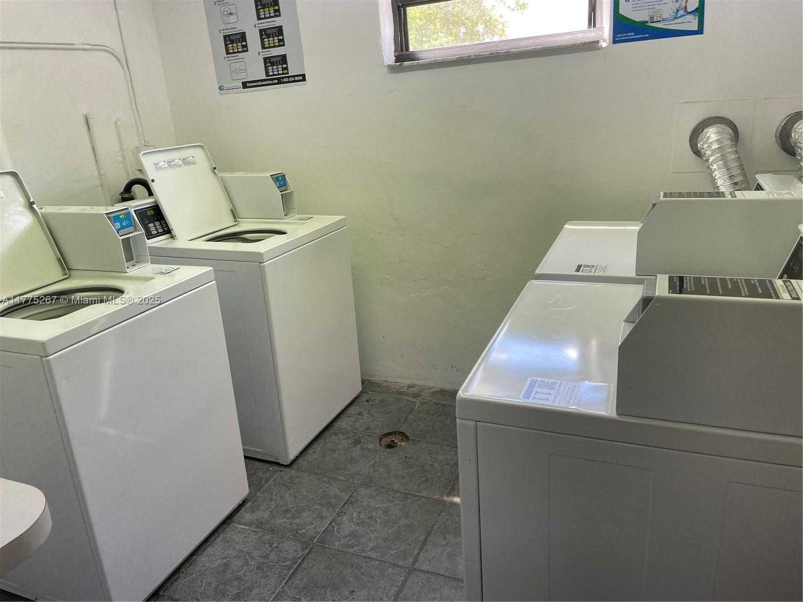 Small Image of 16909 NORTH BAY RD #714, Sunny Isles Beach Number 22